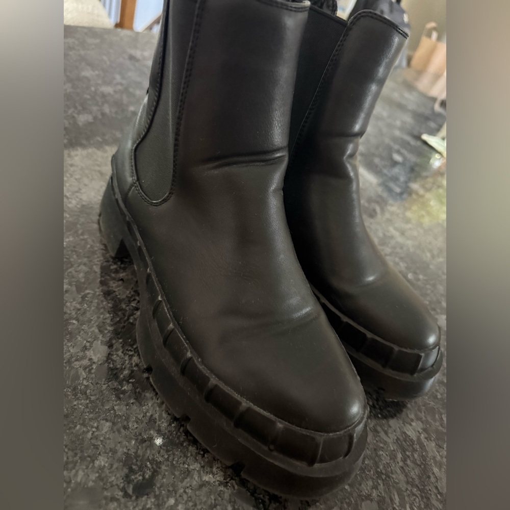 Ankle boots